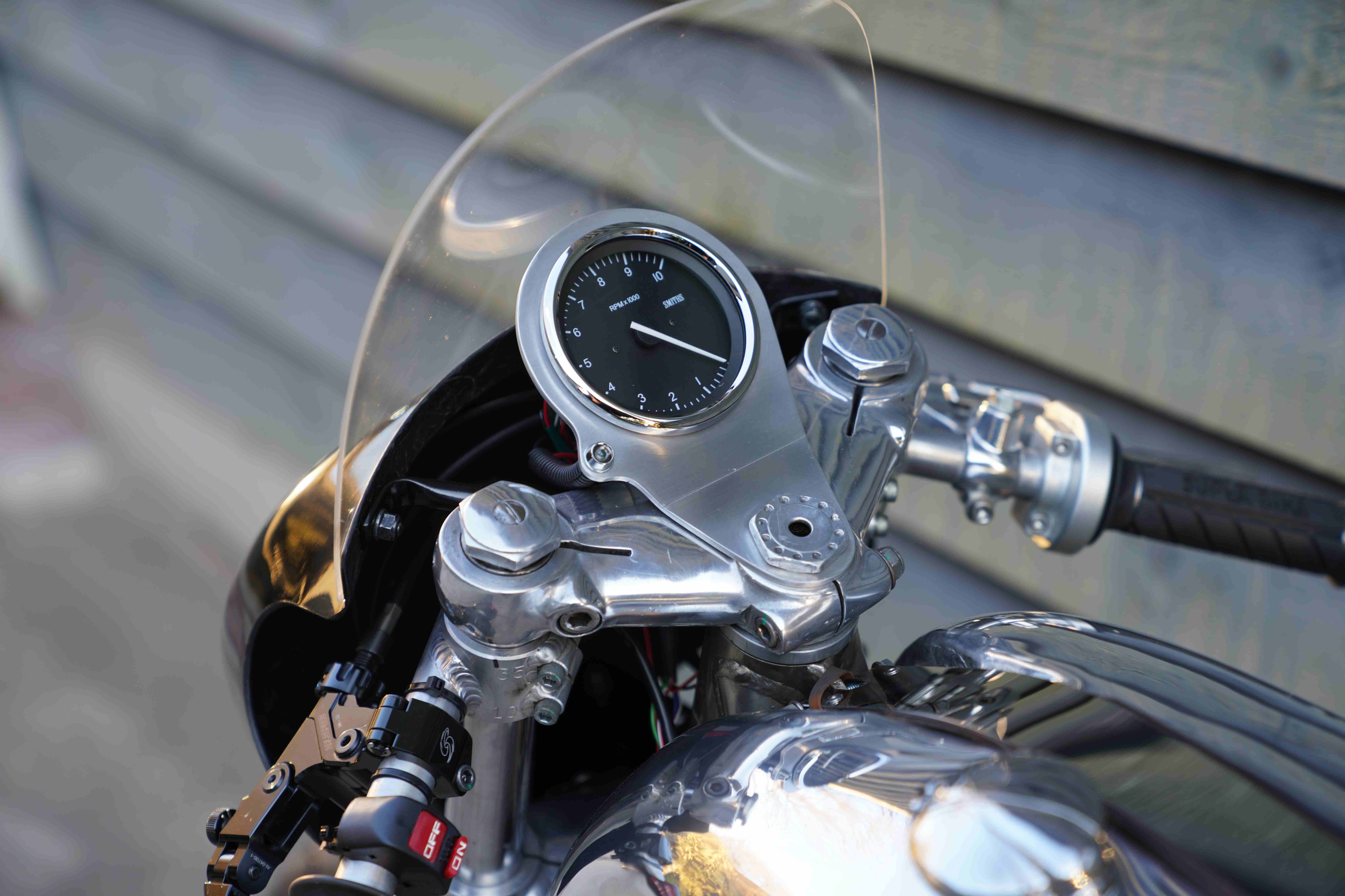 DOMIRACER - 4